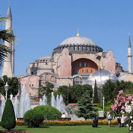 Apartment Stylish In Center Istanbul