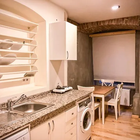 Apartment Stylish In Center